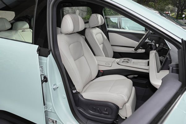Nissan NX8