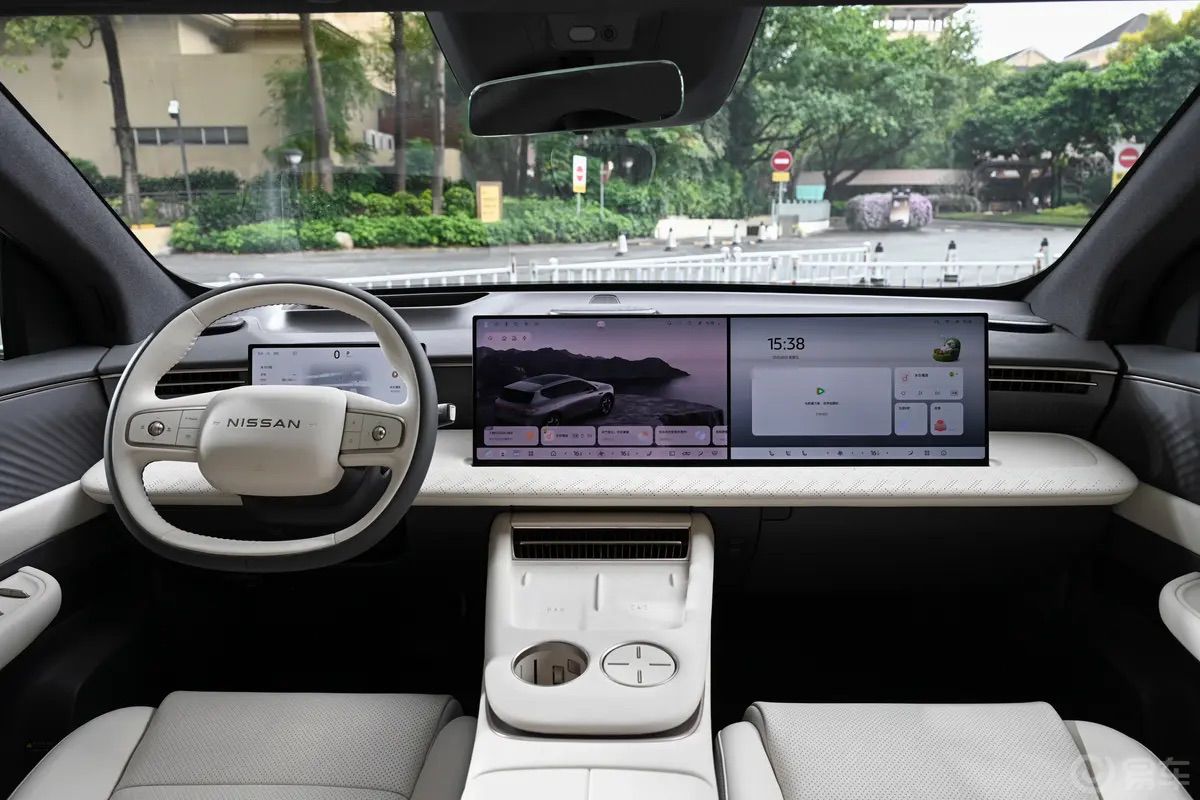 Nissan NX8