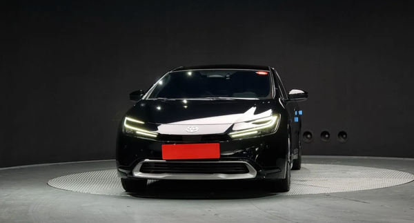 2023 Toyota Prius 2.0 XLE