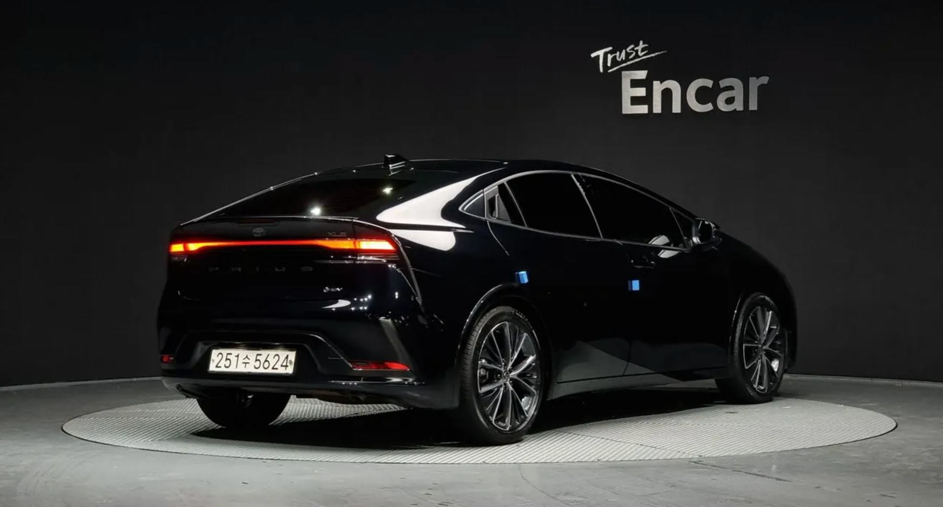 2023 Toyota Prius 2.0 XLE