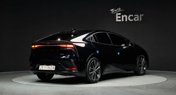 2023 Toyota Prius 2.0 XLE