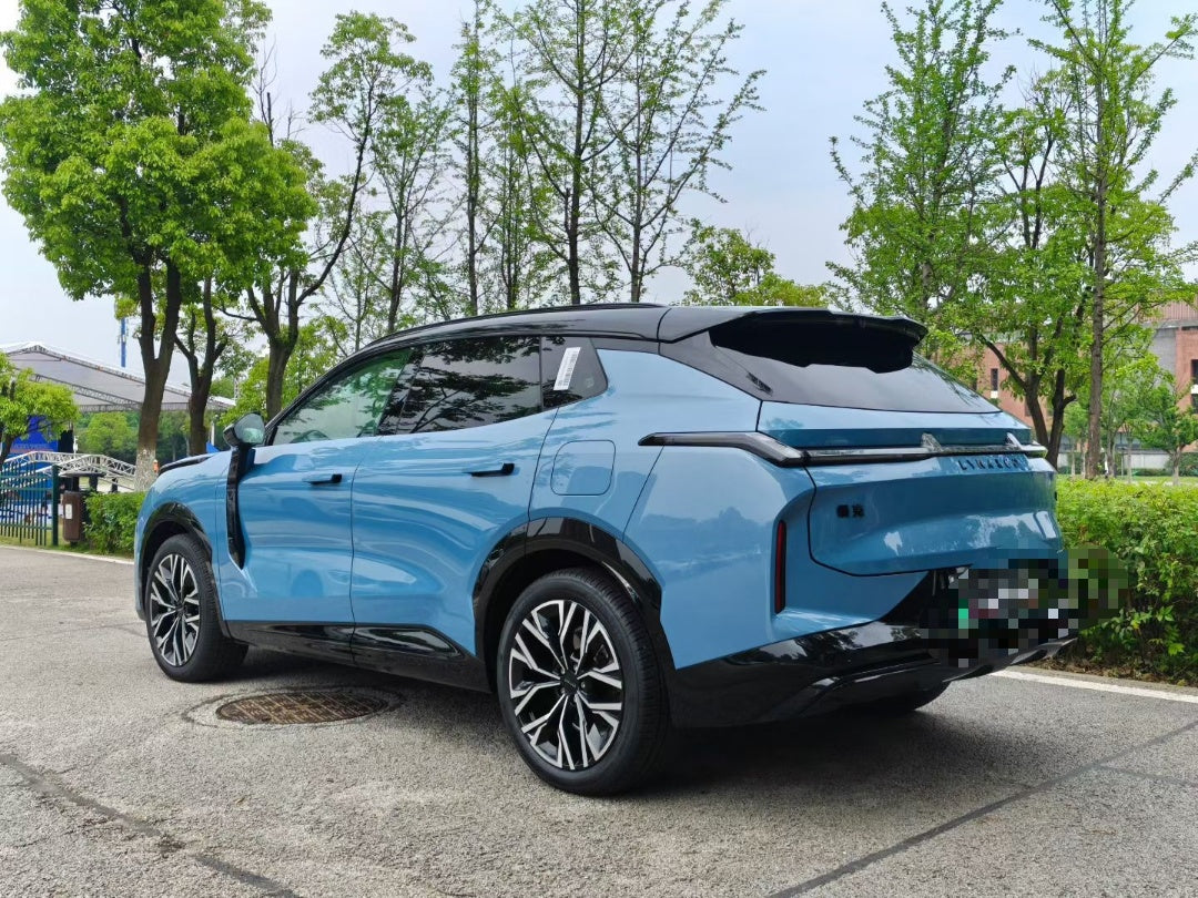 Lynk & Co 08