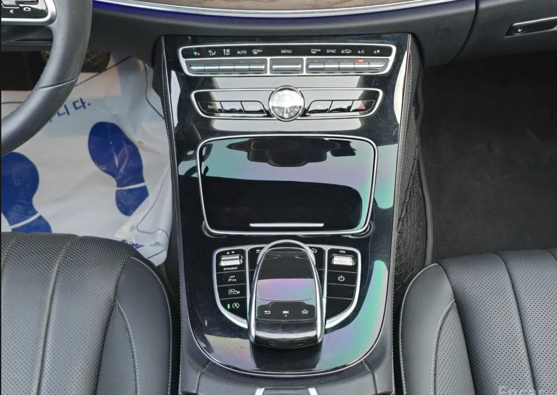 2019 Mercedes E300 4MATIC Exclusive