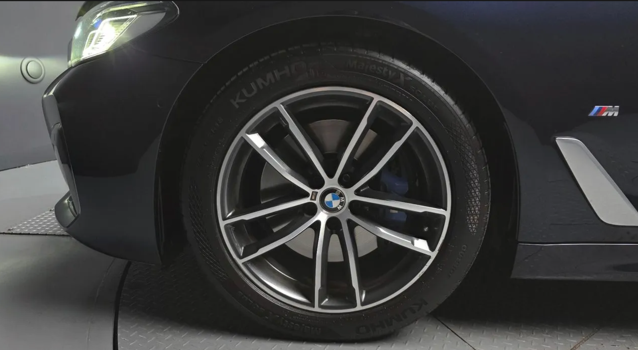 2022 BMW 520i M Sport