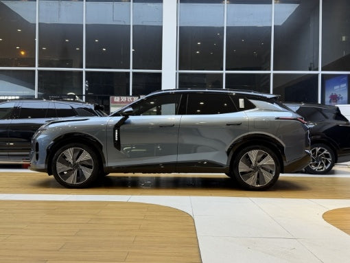 Lynk & Co 08