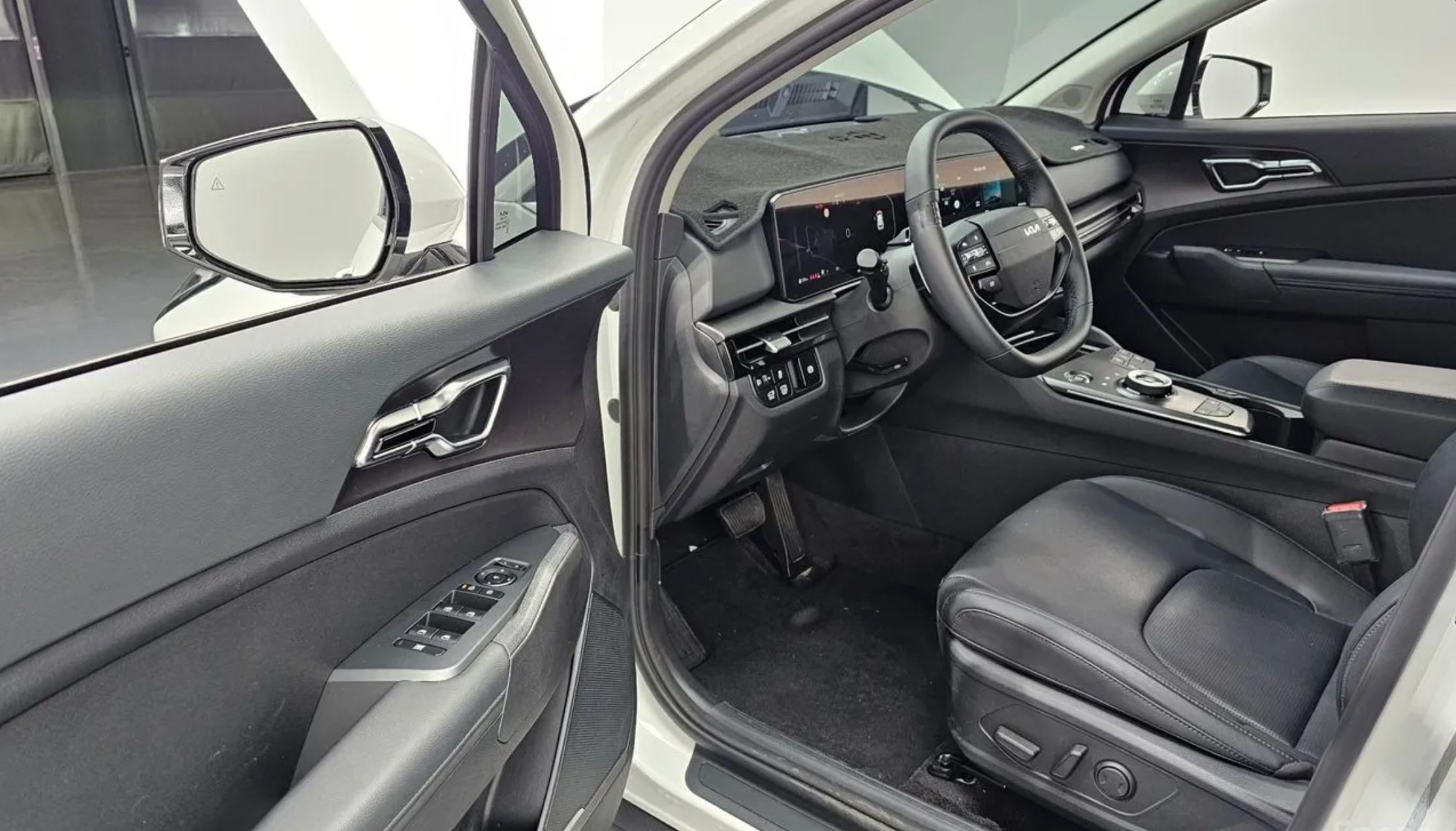 2025 KIA Sportage Noblesse 2WD