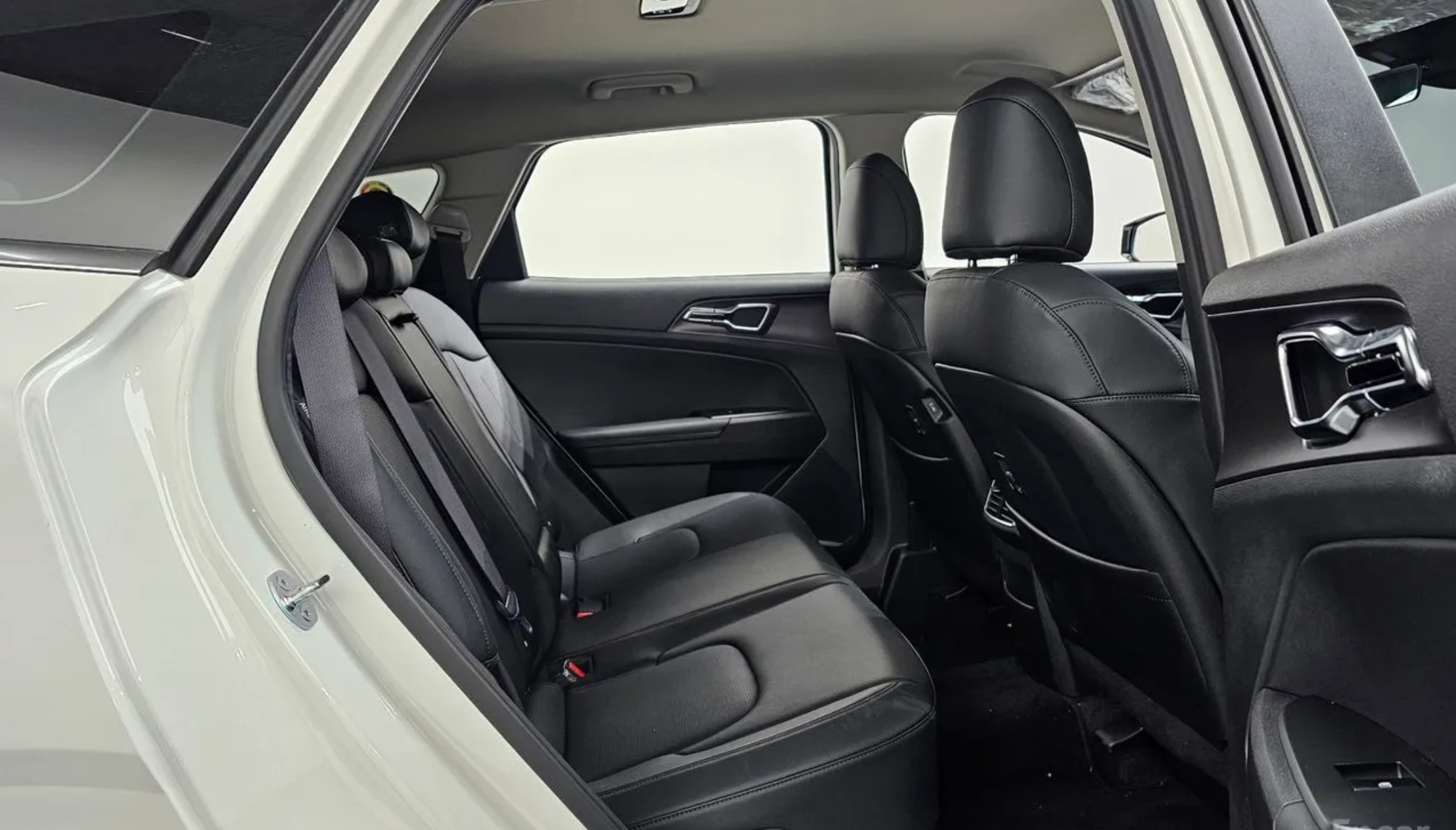 2025 KIA Sportage Noblesse 2WD