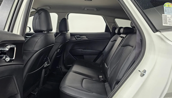 2025 KIA Sportage Noblesse 2WD