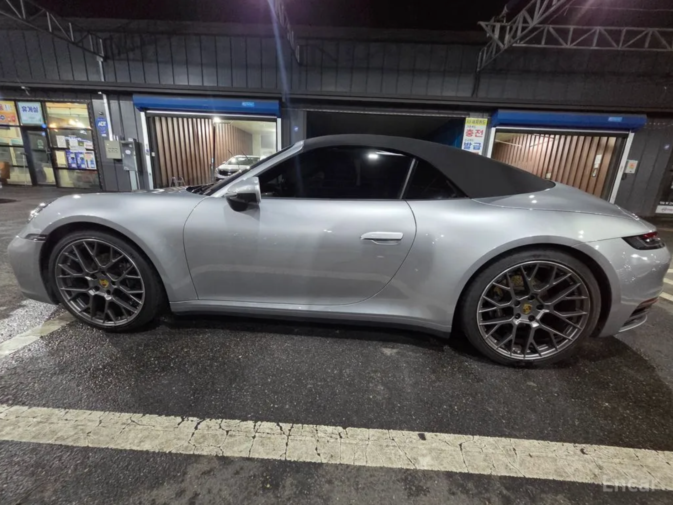 Porsche 911 Carrera 4 Cabriolet