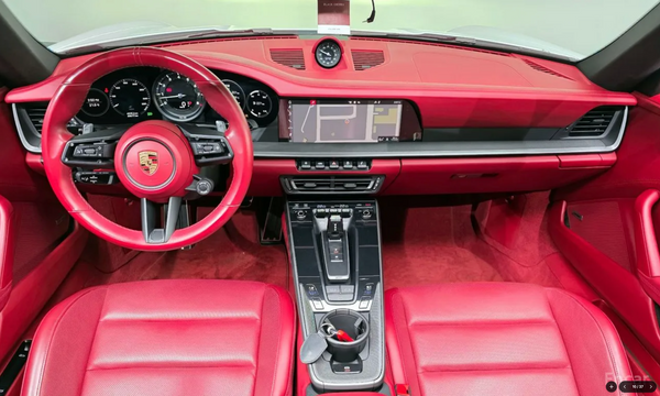 Porsche Carrera 4