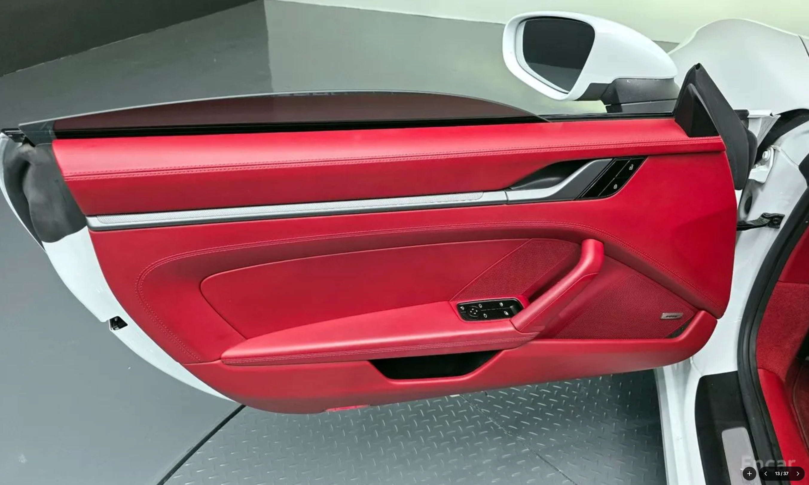Porsche Carrera 4