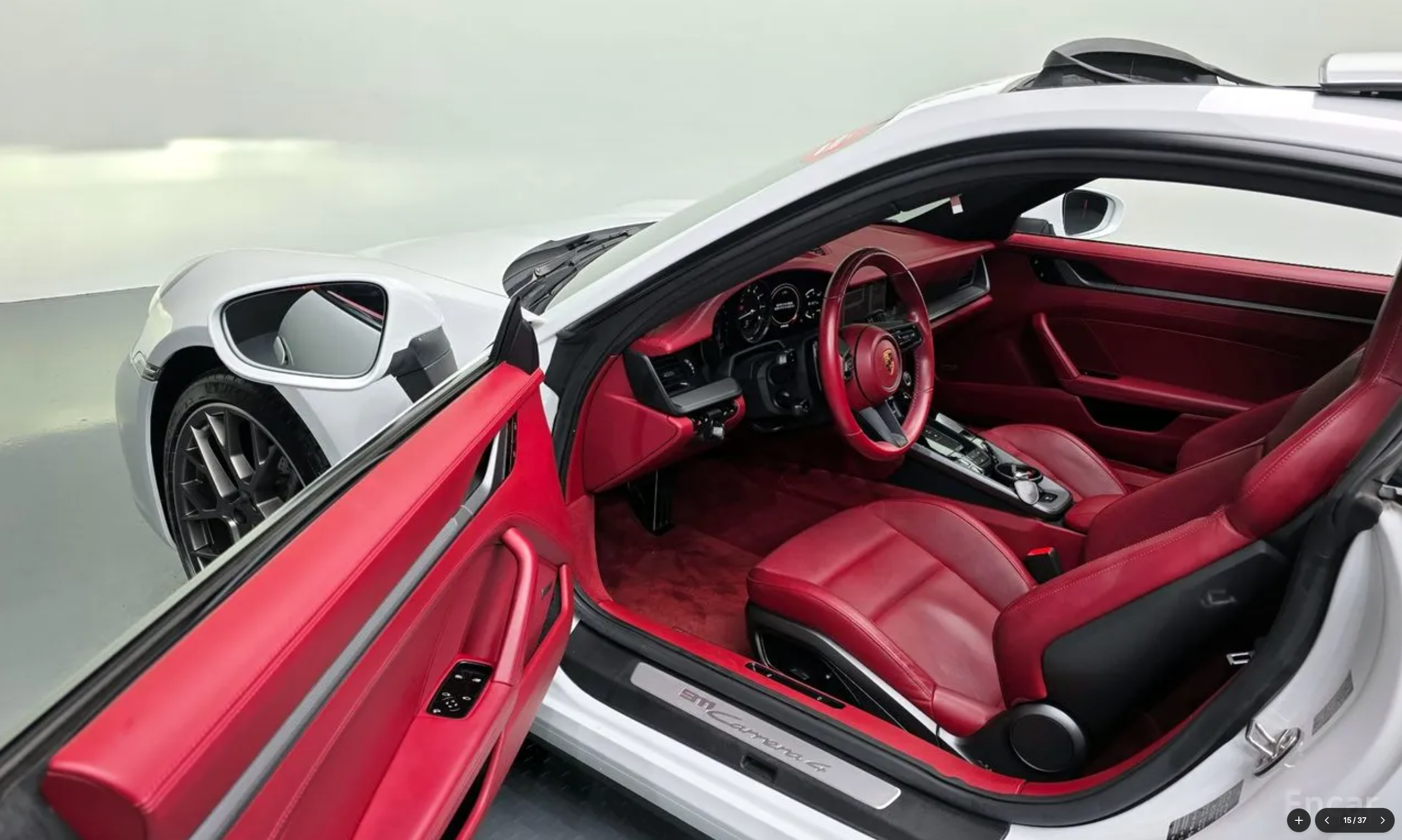 Porsche Carrera 4