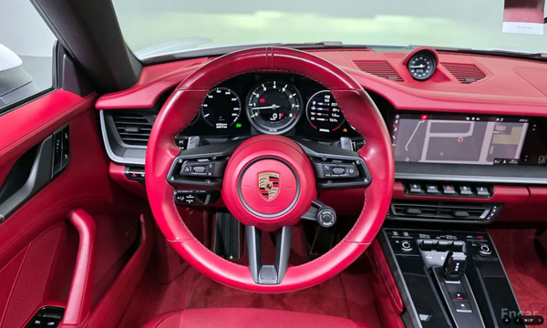 Porsche Carrera 4
