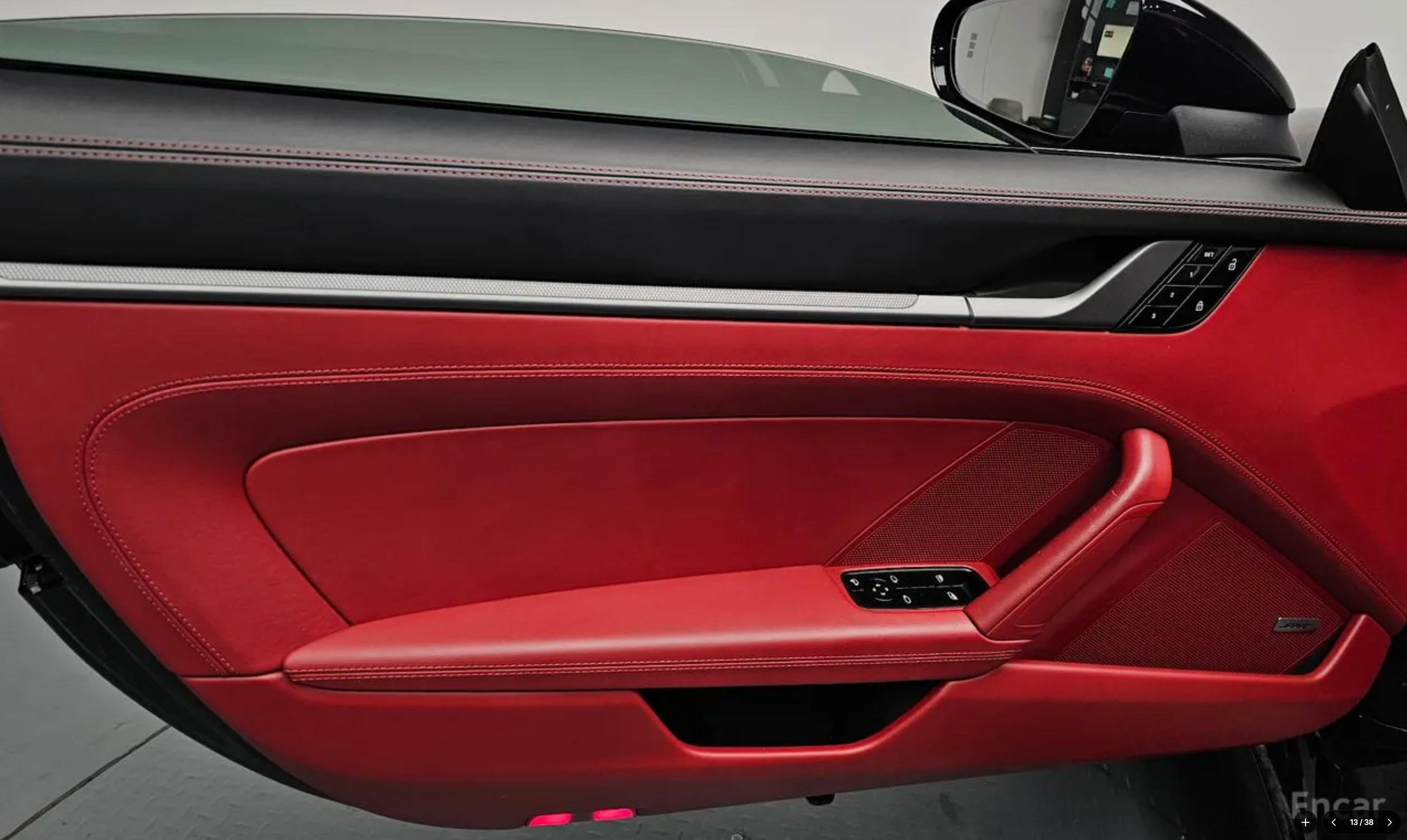 Porsche Carrera 4