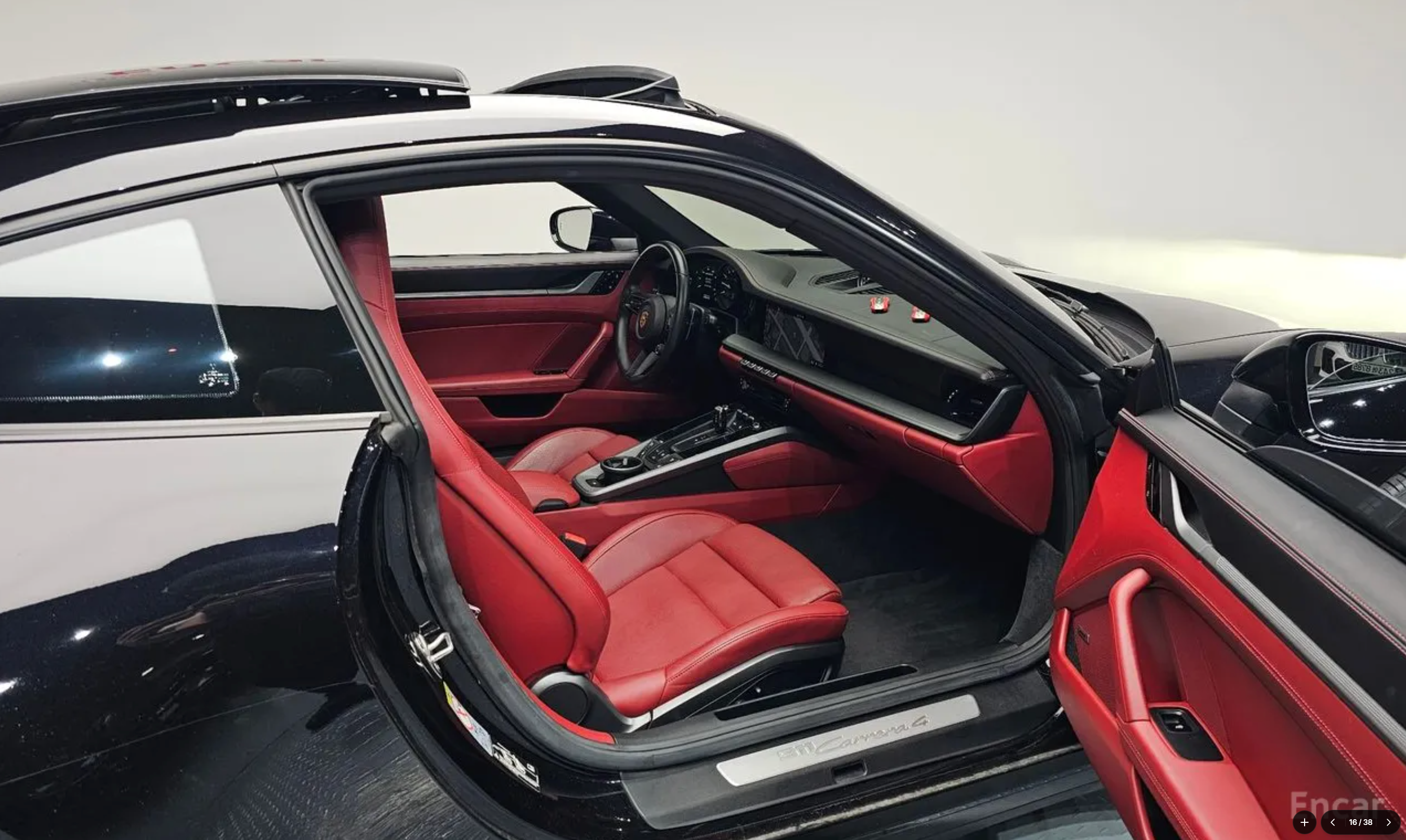 Porsche Carrera 4