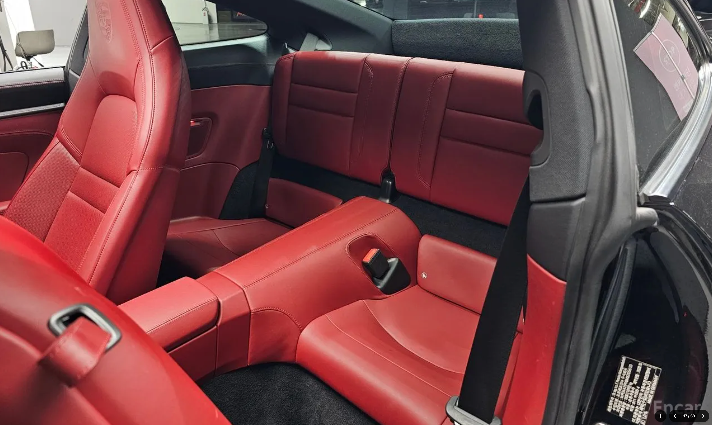 Porsche Carrera 4
