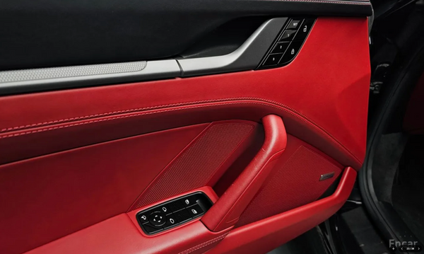 Porsche Carrera 4