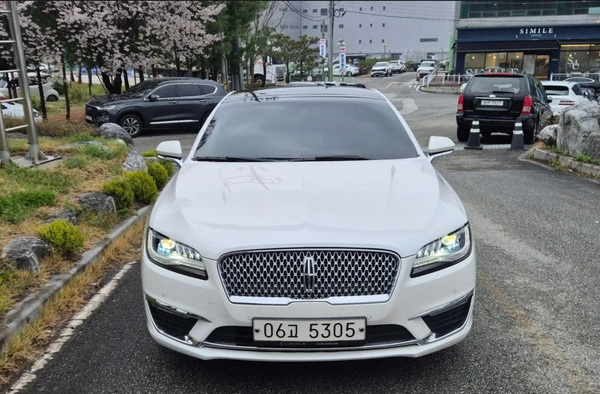 Lincoln MKZ