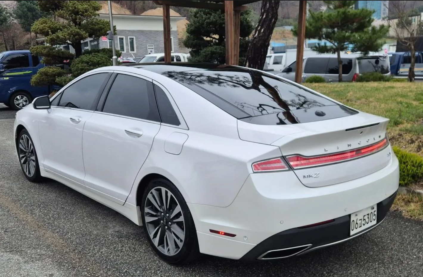 Lincoln MKZ