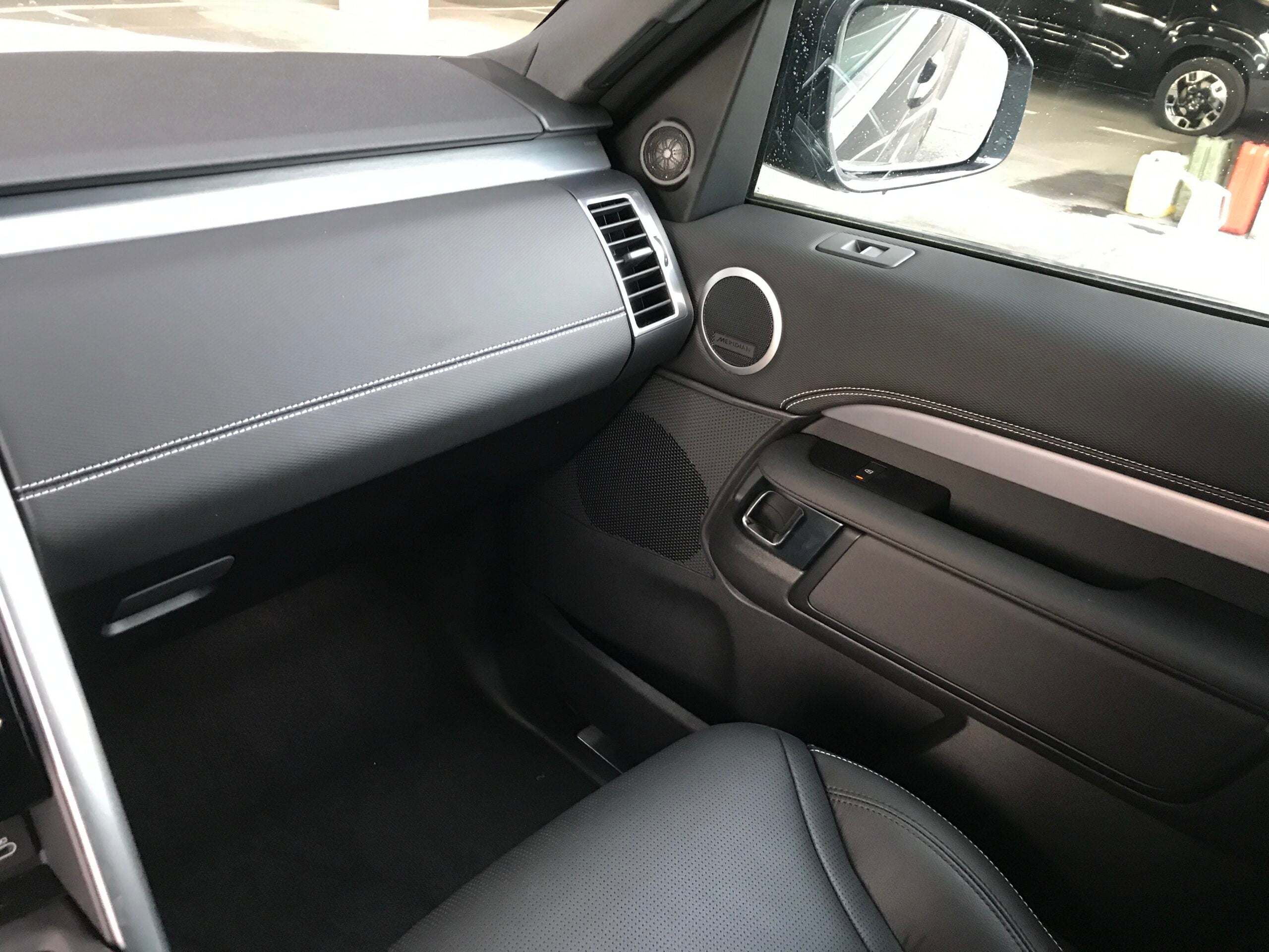 Land Rover Discovery P360 Dynamic SE