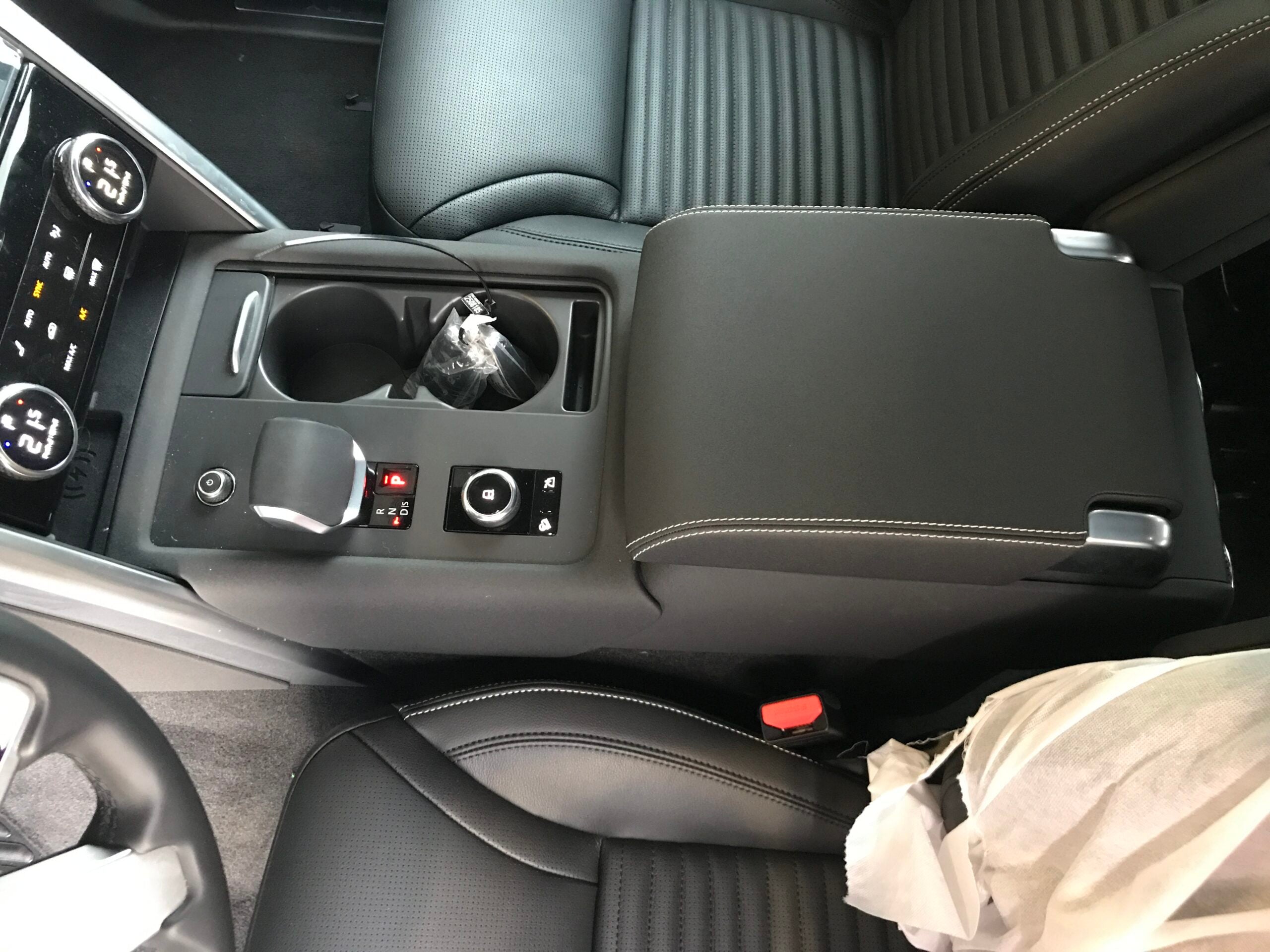 Land Rover Discovery P360 Dynamic SE