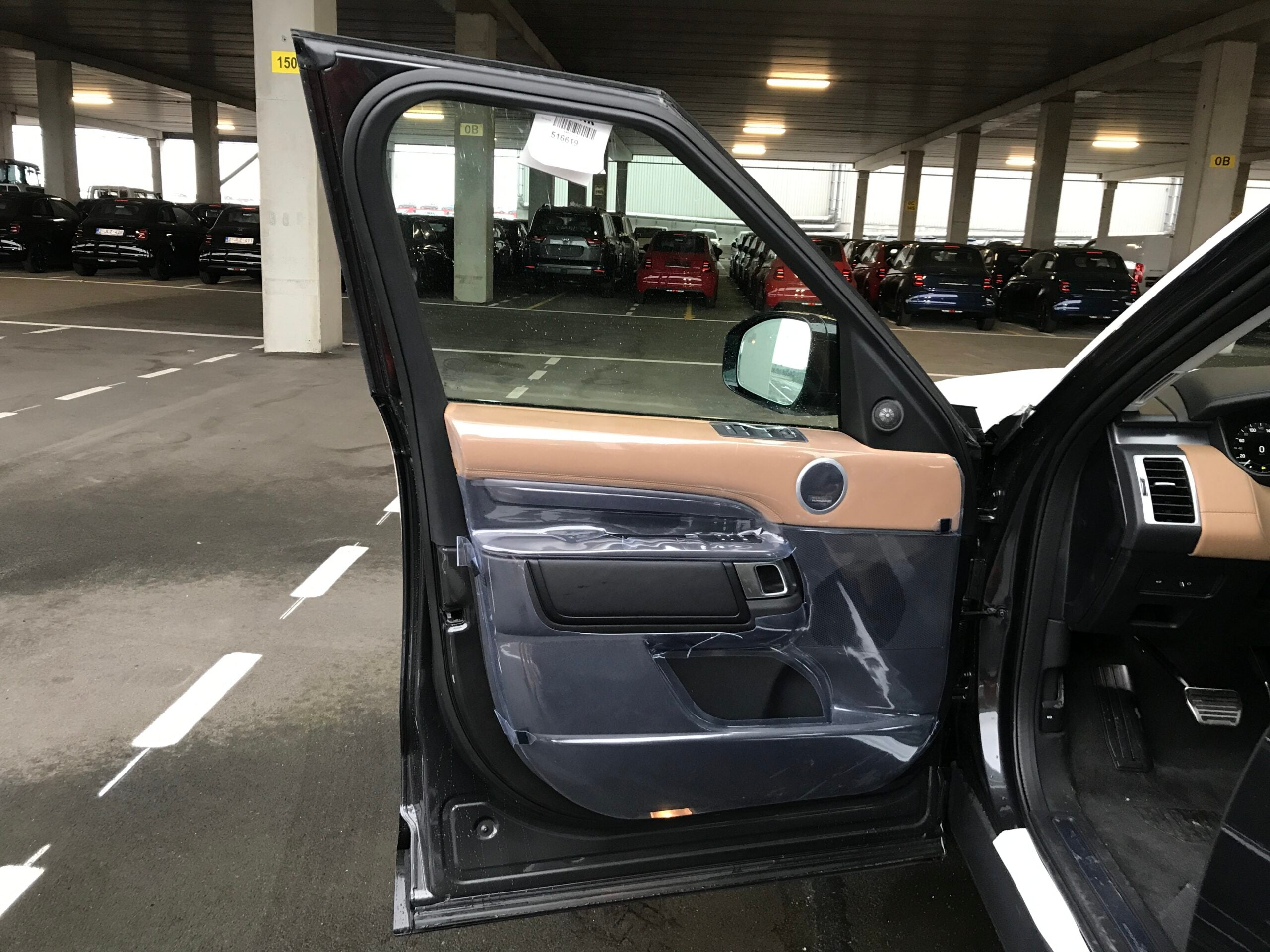 Land Rover Discovery D350 Metropolitan Edition AWD 3.0L Diesel