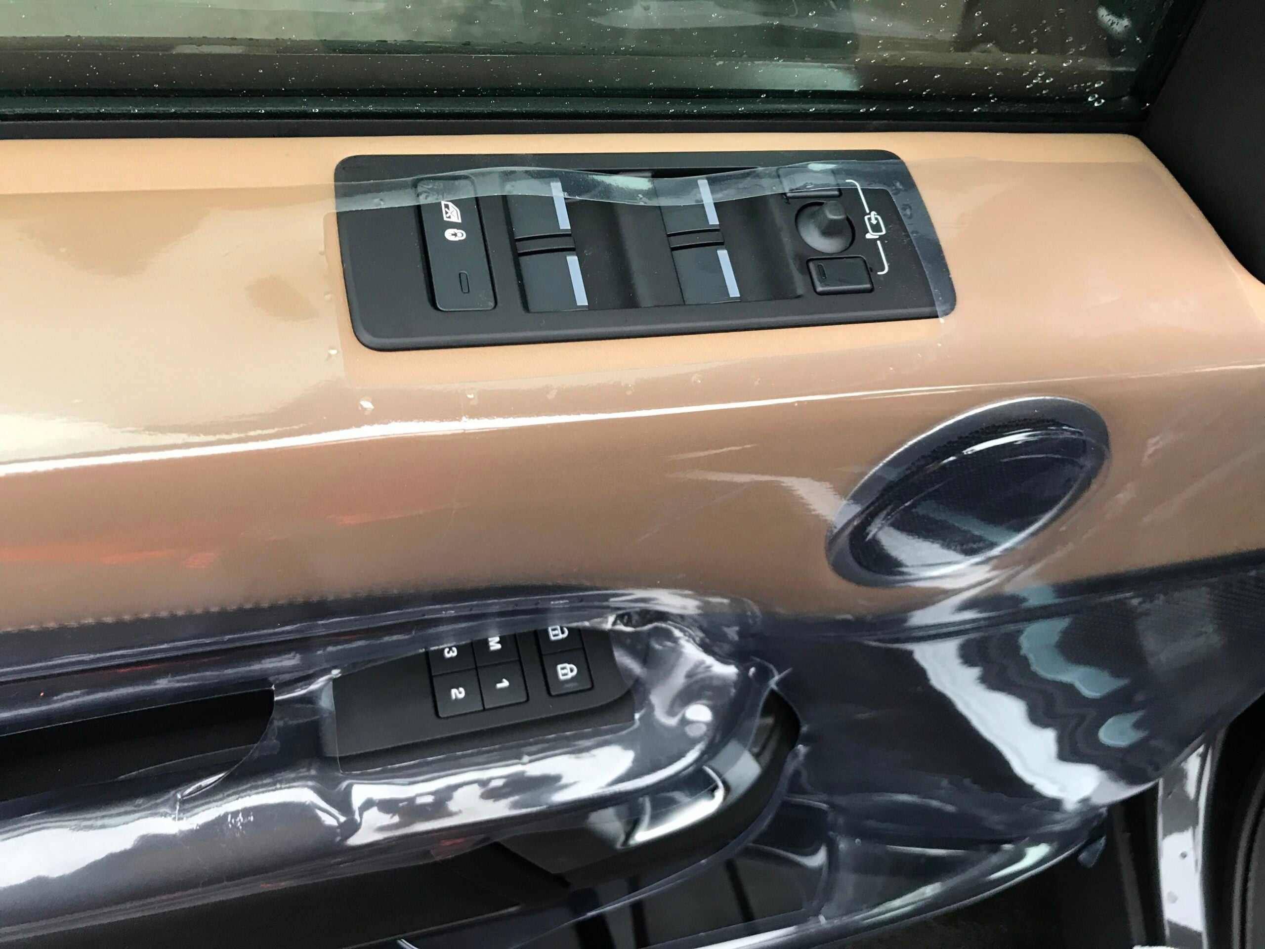 Land Rover Discovery D350 Metropolitan Edition AWD 3.0L Diesel