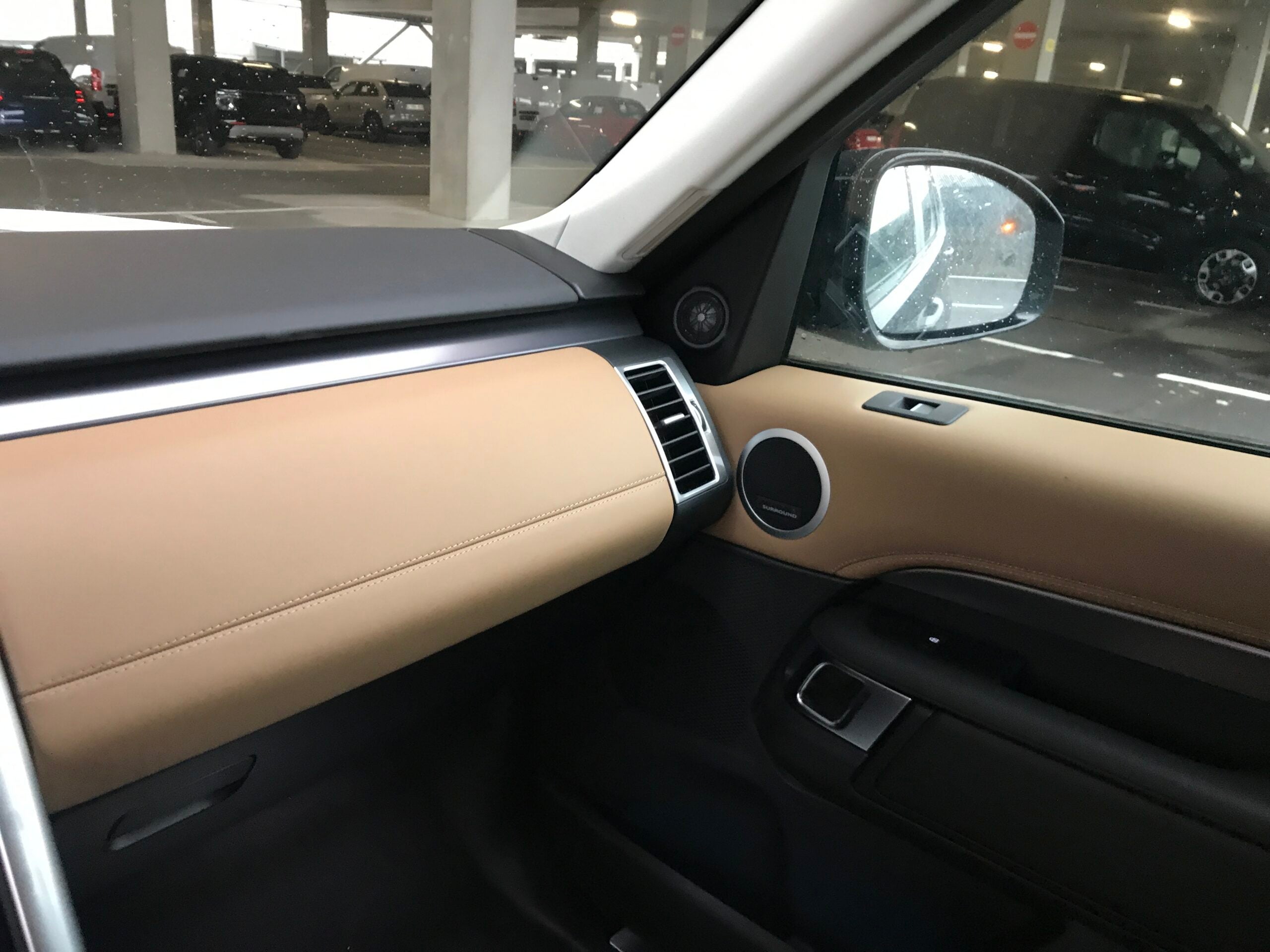 Land Rover Discovery D350 Metropolitan Edition AWD 3.0L Diesel
