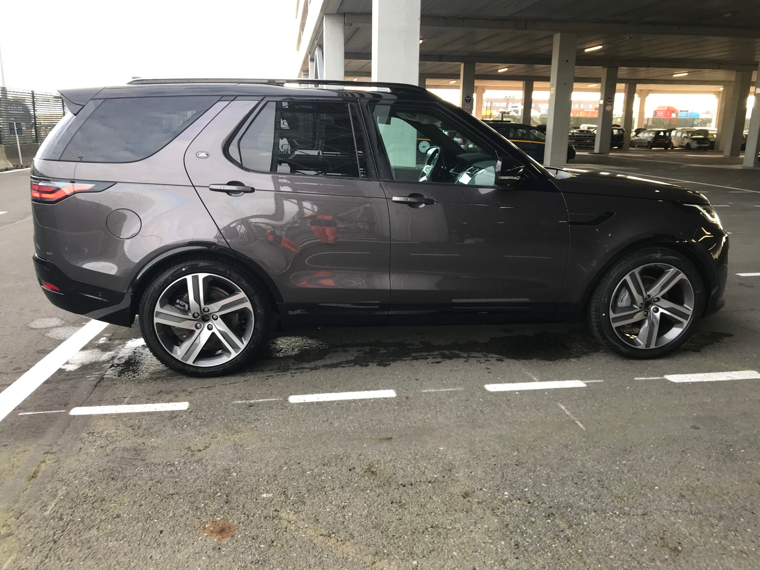 Land Rover Discovery D300 Dynamic SE 3.0L Diesel