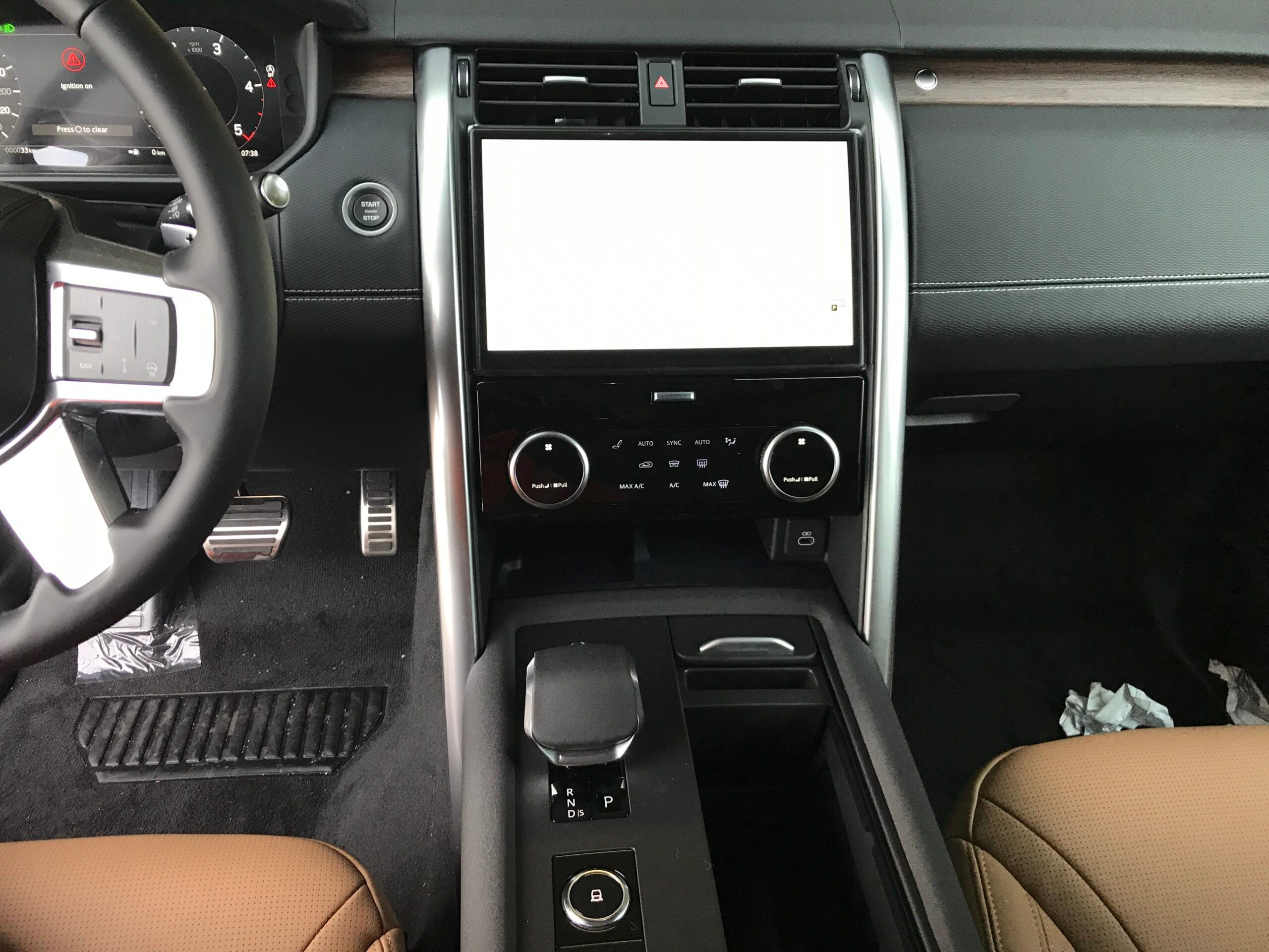 Land Rover Discovery D300 Dynamic SE 3.0L Diesel