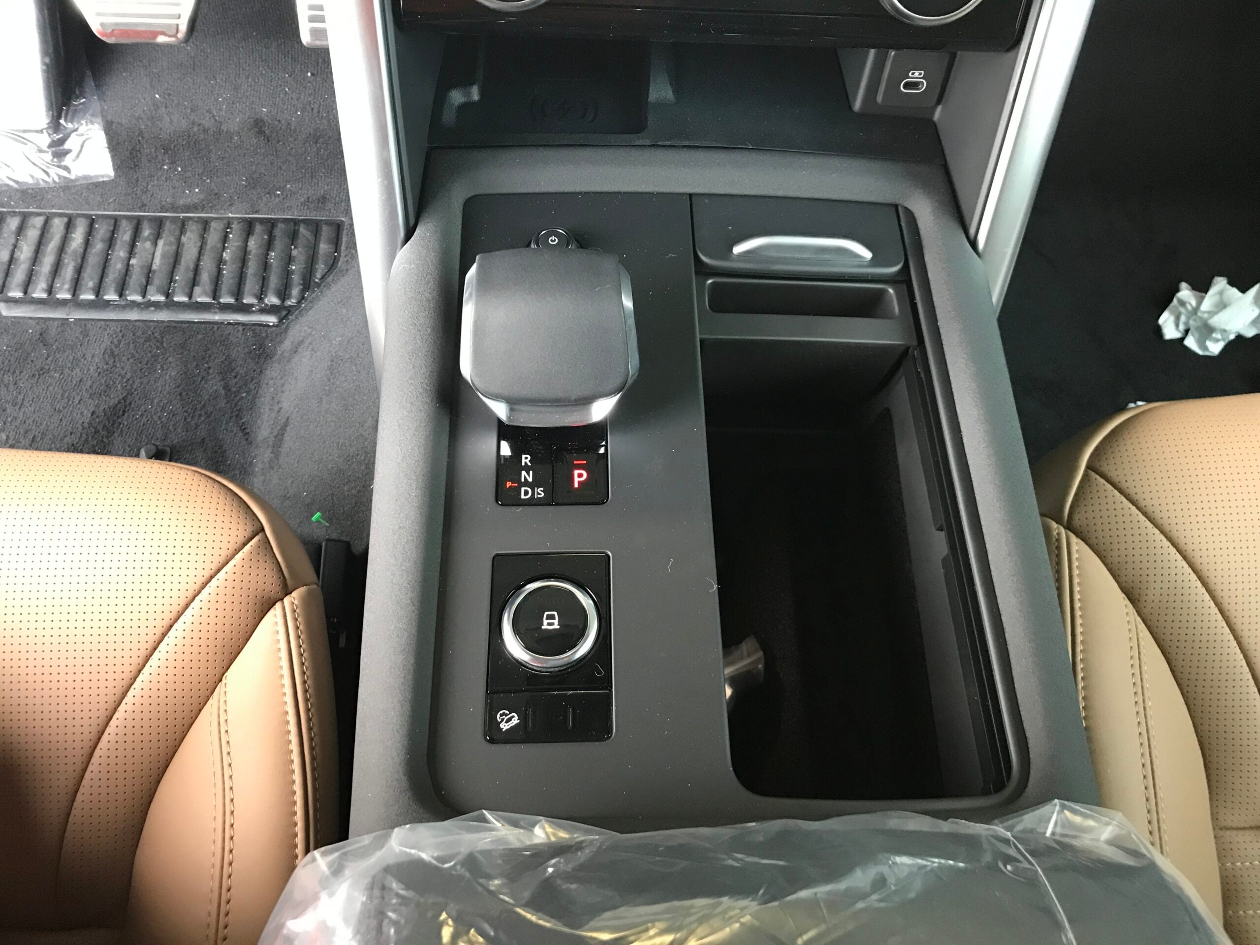 Land Rover Discovery D300 Dynamic SE 3.0L Diesel