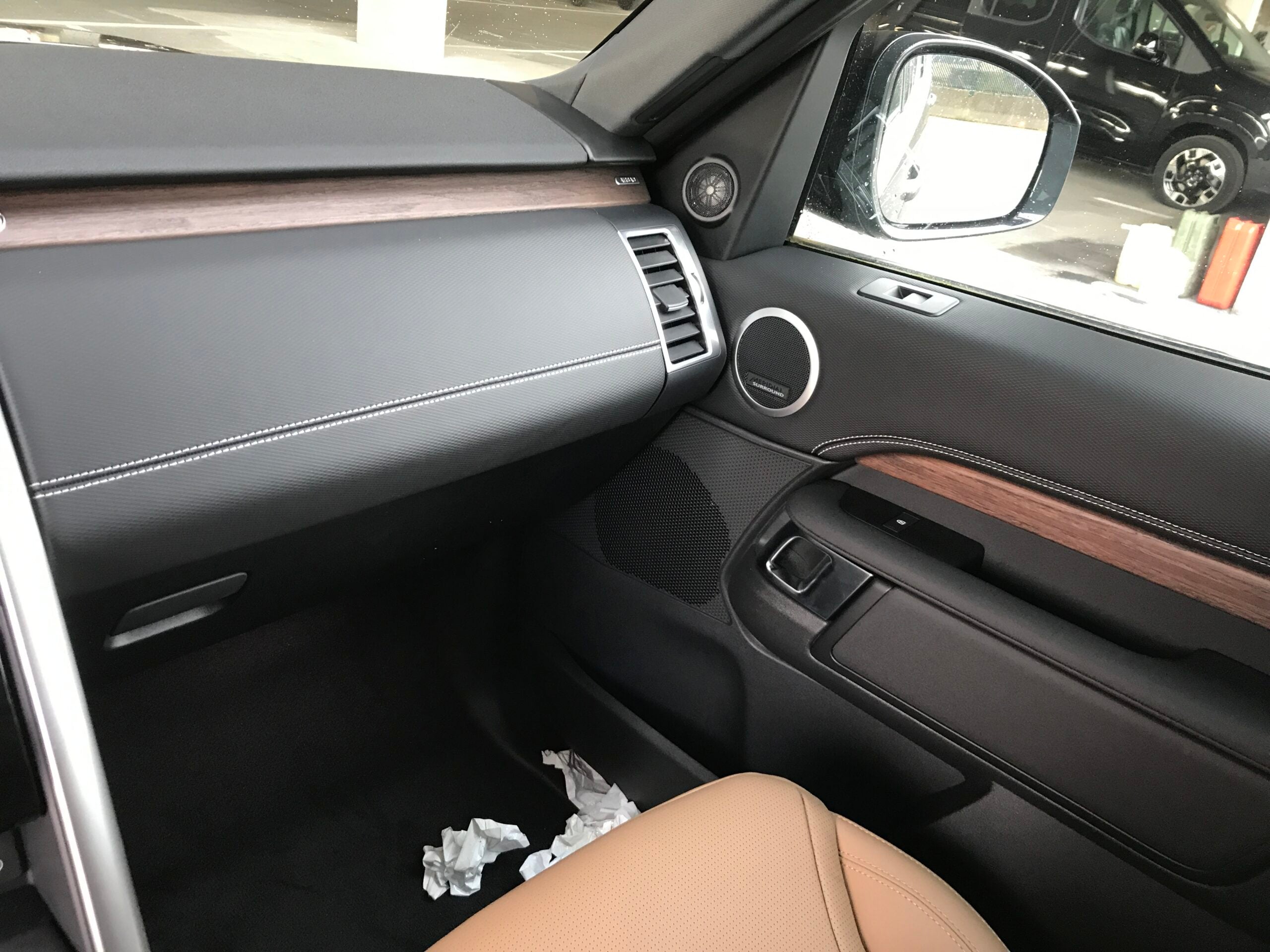 Land Rover Discovery D300 Dynamic SE 3.0L Diesel