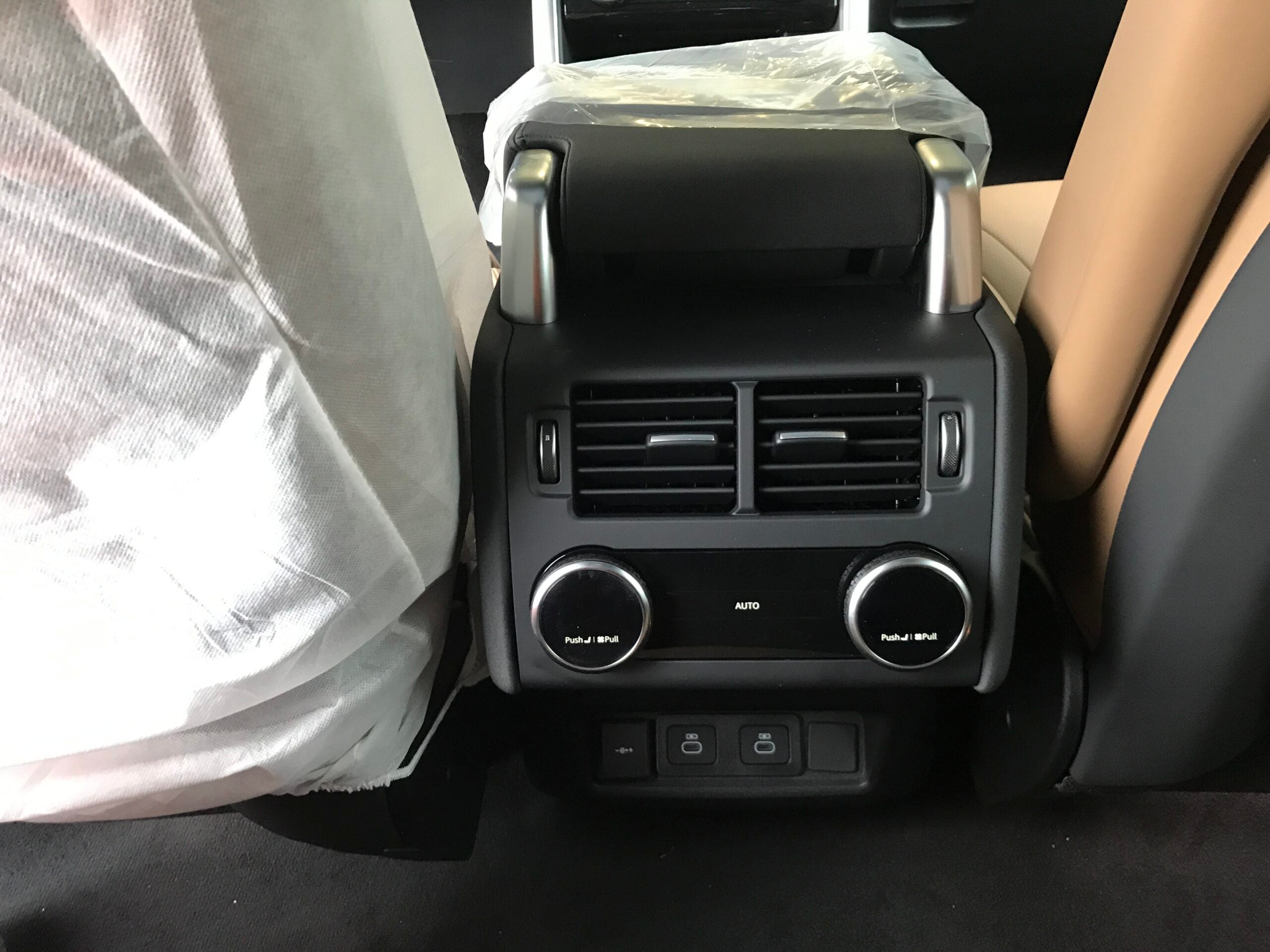 Land Rover Discovery D300 Dynamic SE 3.0L Diesel