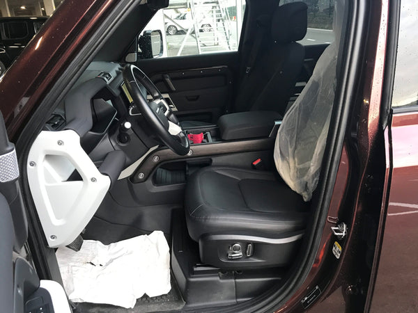 Land Rover Defender LWB P400 SE AWD