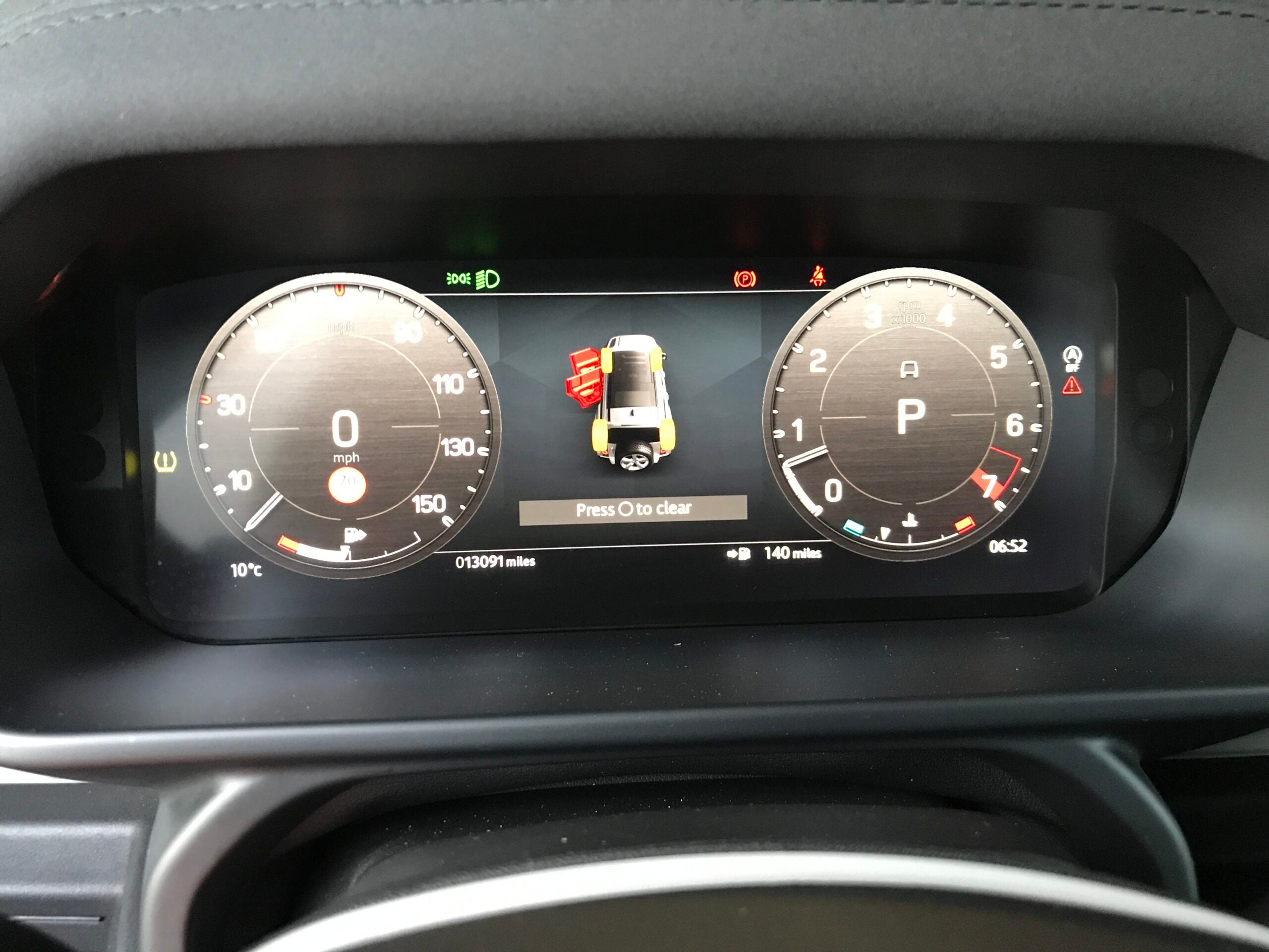Land Rover Defender LWB P400 SE AWD