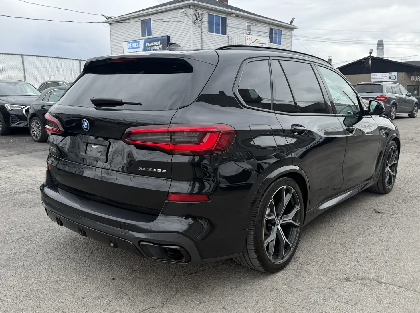 2022 BMW X5 xDrive45e M-Sport