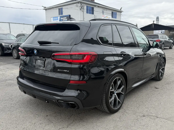 2022 BMW X5 xDrive45e M-Sport
