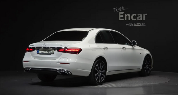 2021 Mercedes E300e 4MATIC