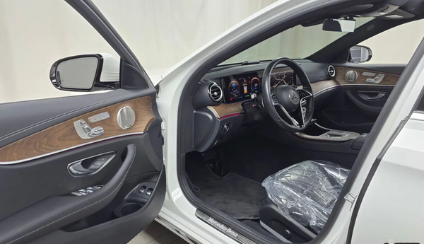 2021 Mercedes E300e 4MATIC