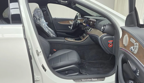 2021 Mercedes E300e 4MATIC