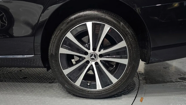 2021 Mercedes E300e 4MATIC