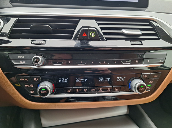 BMW 530e