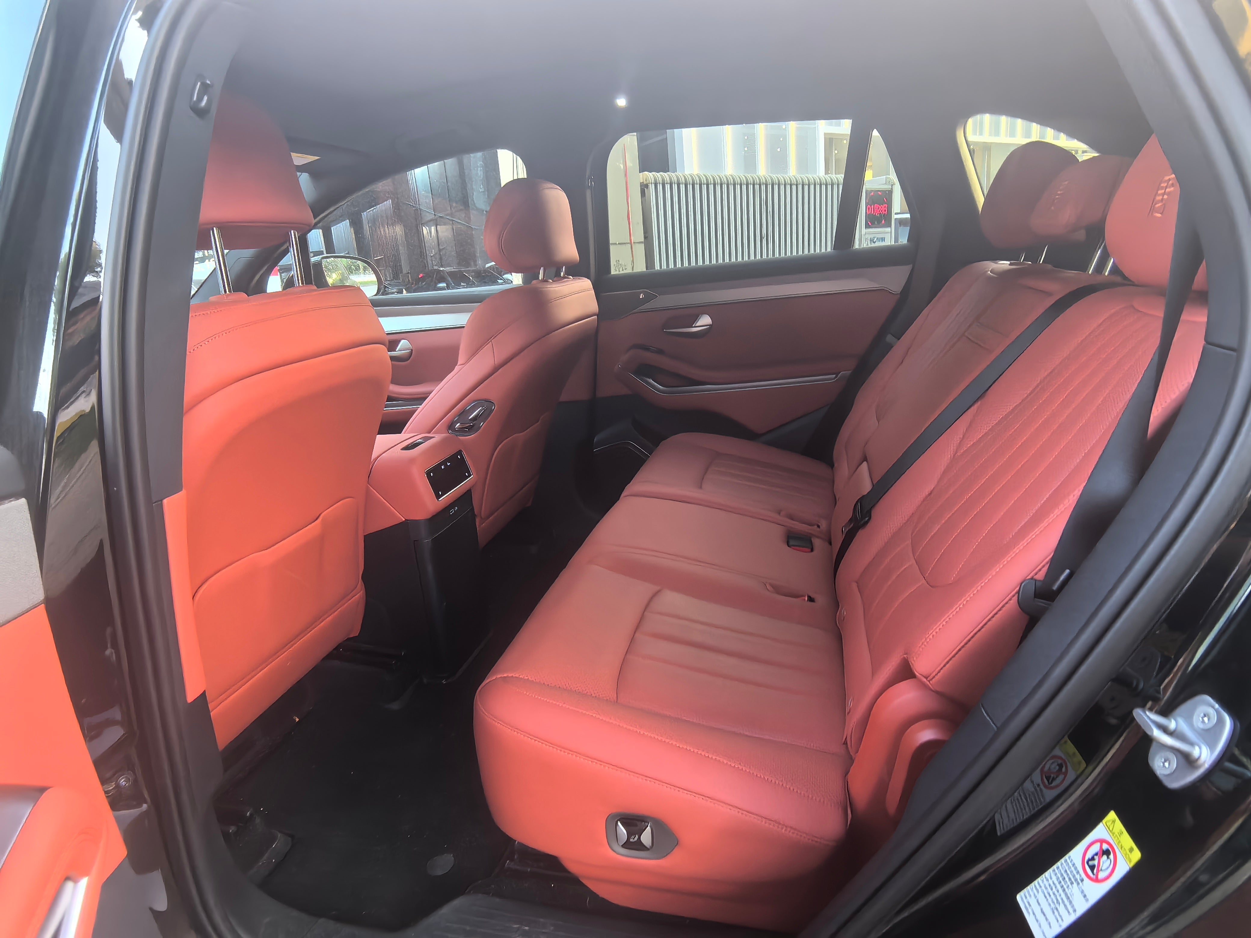 Byd Tang L