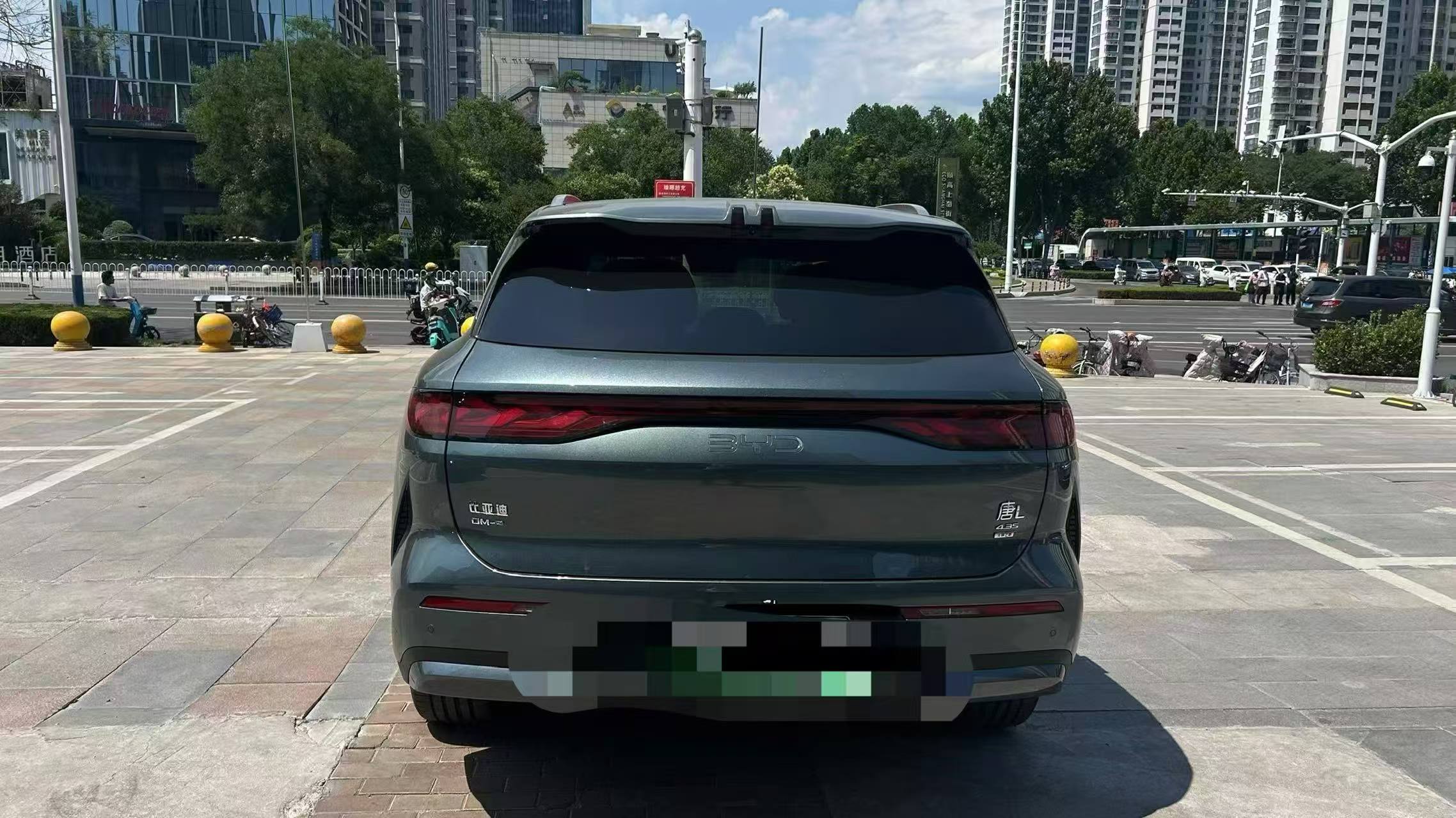 BYD TANG L