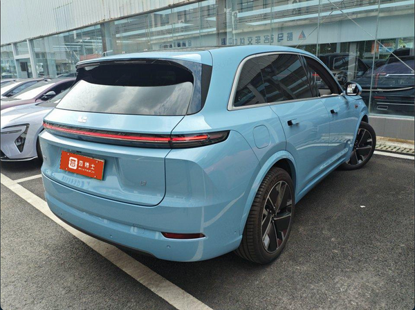 Lixiang L7