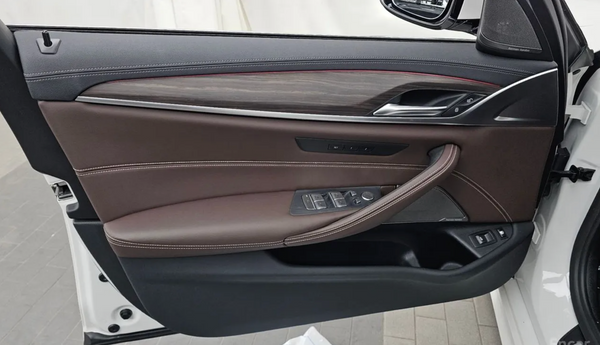 BMW 530e