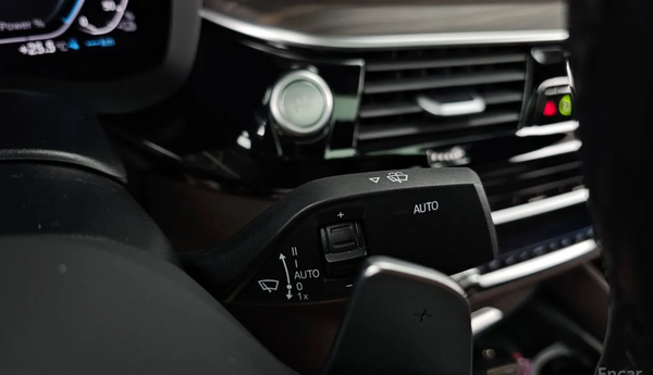 BMW 530e