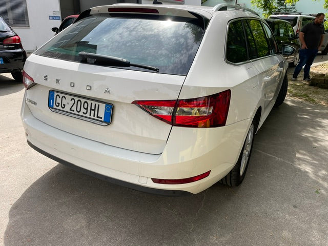 Skoda Superb Combi