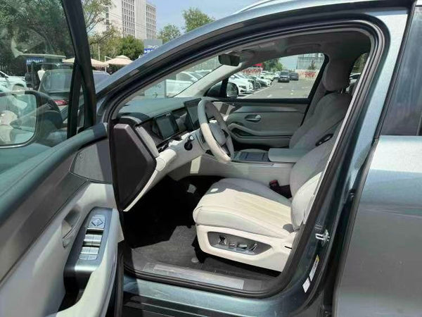 BYD Tang L