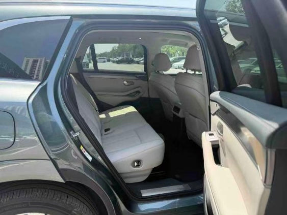 BYD Tang L